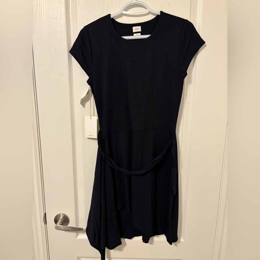 NWT Aritzia Wilfred New Lune Dress - Medium Black